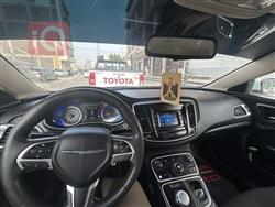 Chrysler 200